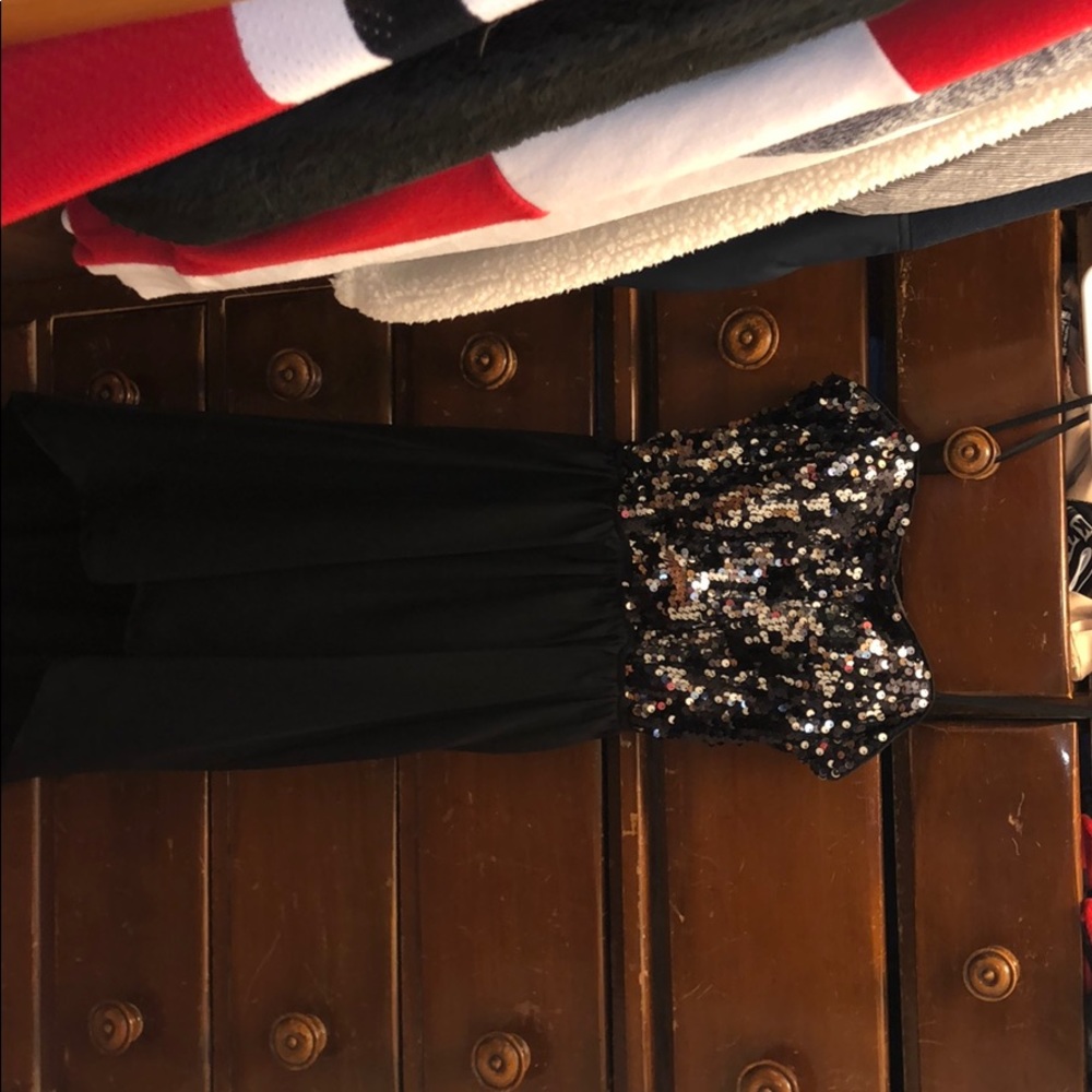 black homecoming dress